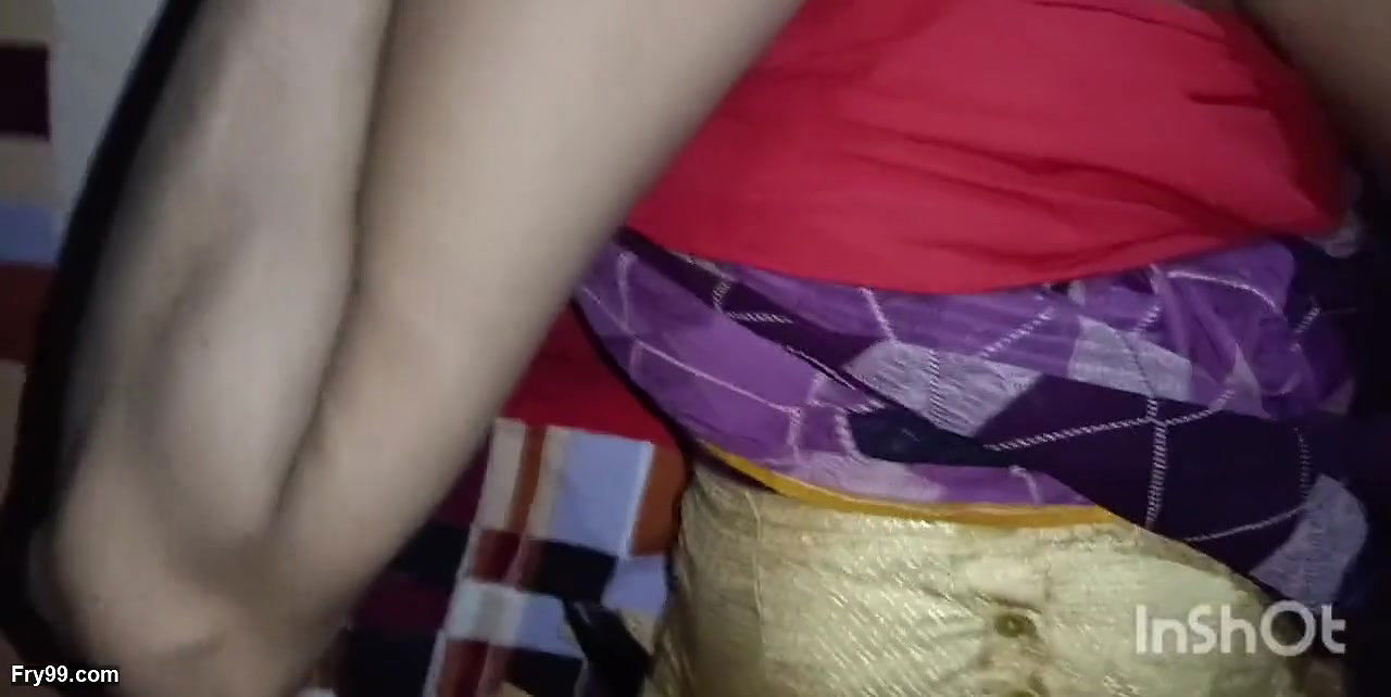 Slim waist earring rustic bhabhi had sex on blouse Sexy looking bhabhi enjoyed fucking