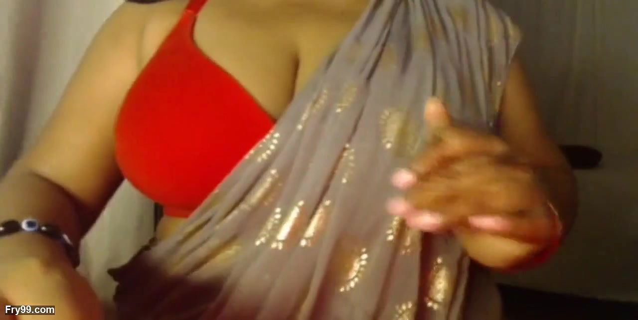 Sexy Village Hot Girl Bra Open Boobs Show