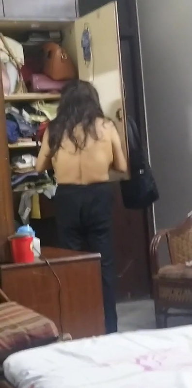 Secretly Captured Bhabi Dress Changing