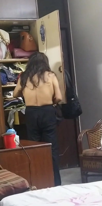 Secretly Captured Bhabi Dress Changing