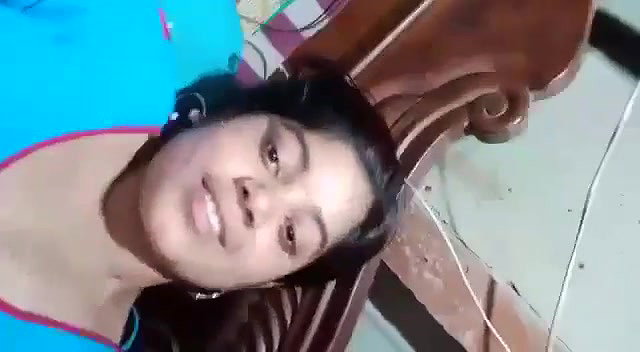 Namanshi Bengali Housewife Showing Pussy