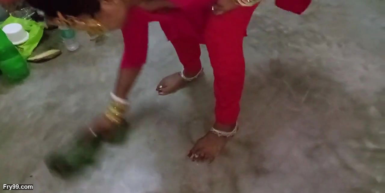 Maid Ki Jawan Ladki Lund Chusaya Or Uske Bobe Dabaye