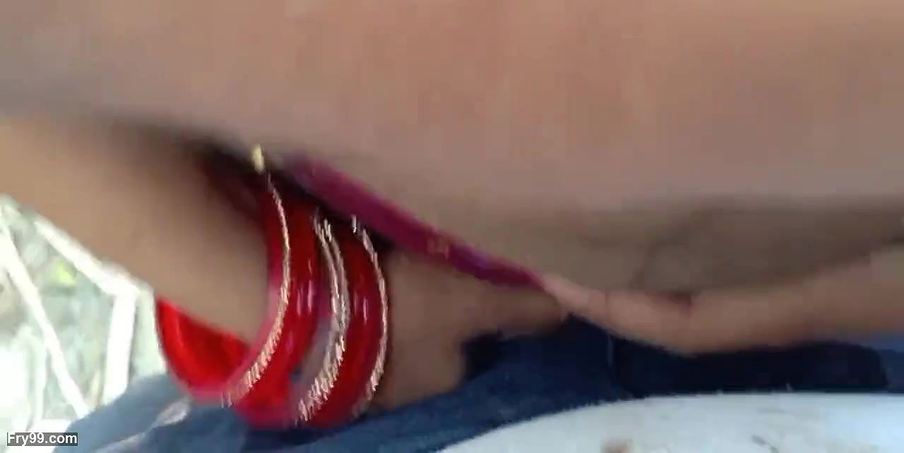 Khet me bula kar girlfriend ko choda desi village outdoor