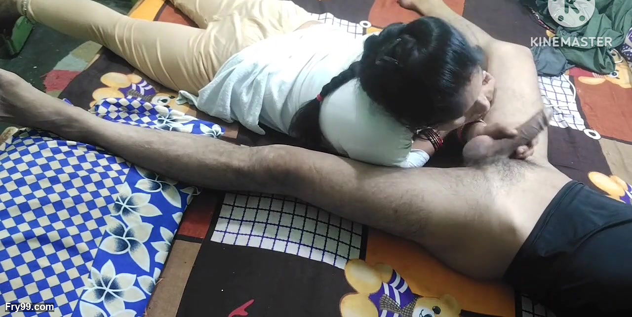 hot Indian housewife very cute sexy nice girl