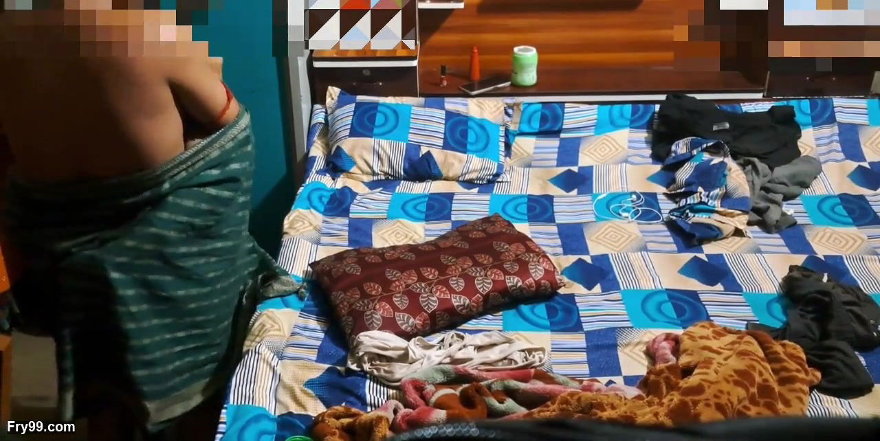 Hey amazing Hindi Indian new girls chudai video stepsister and stepbrother chudai video for her