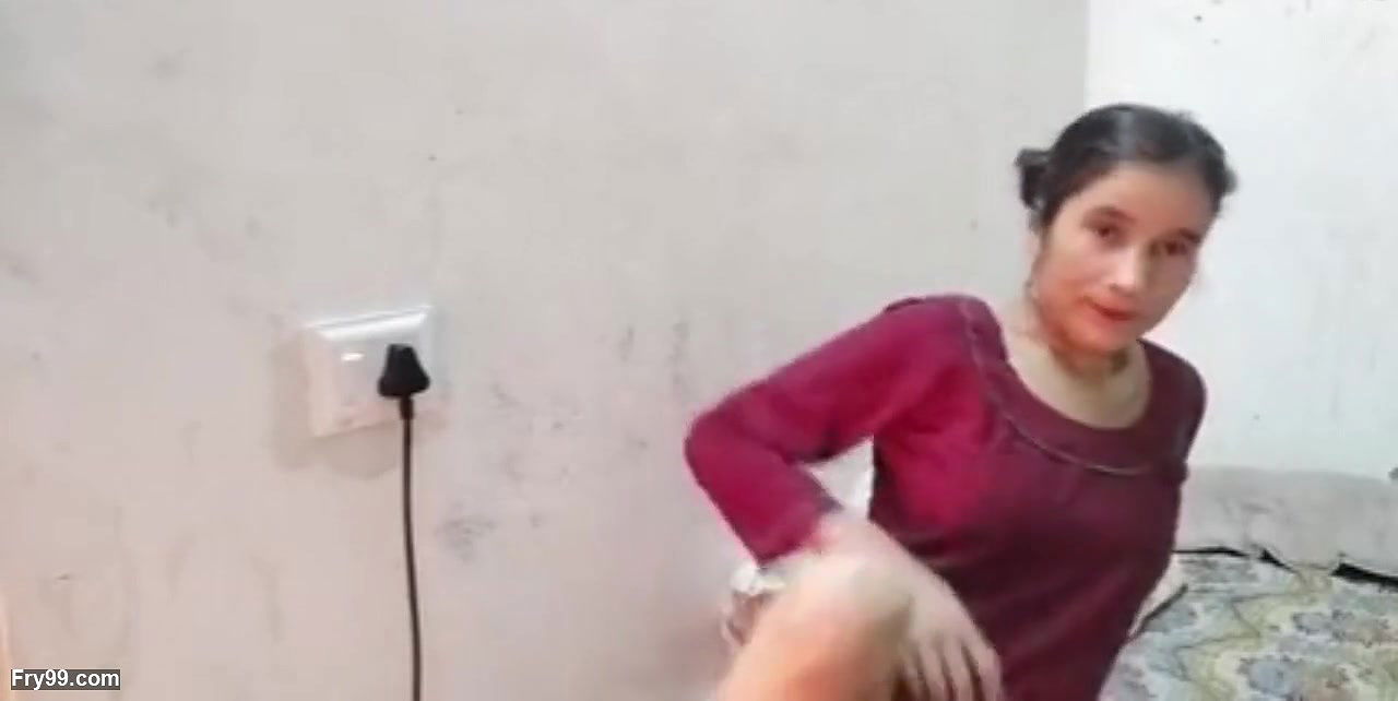 Gaao ki larki ko hotel me le jakar chod diya