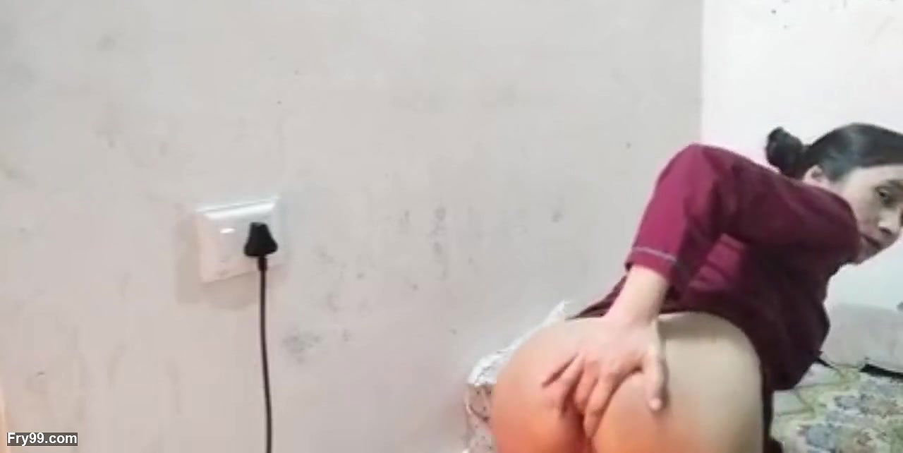 Gaao ki larki ko hotel me le jakar chod diya