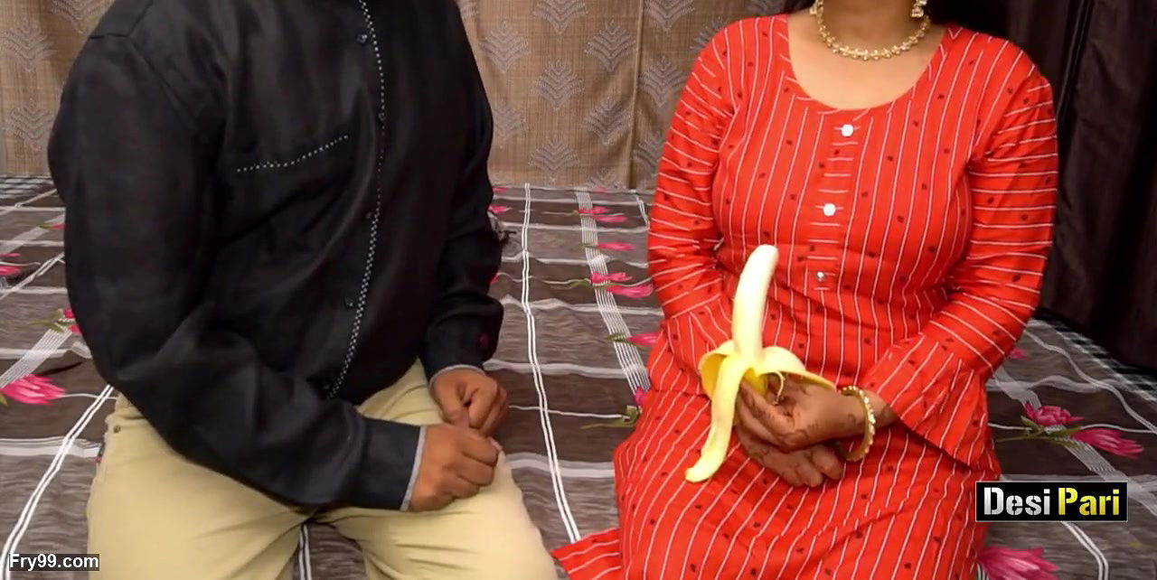 Desi Pari Jija Sali Special Banana Sex With Dirty Hindi Talk