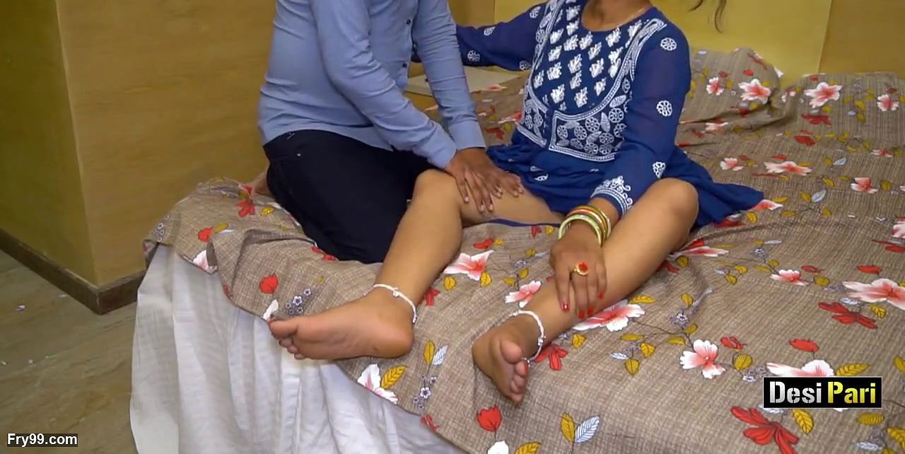 Desi Pari Bhabhi Has Sex With Her Servant With Clear Hindi Audio