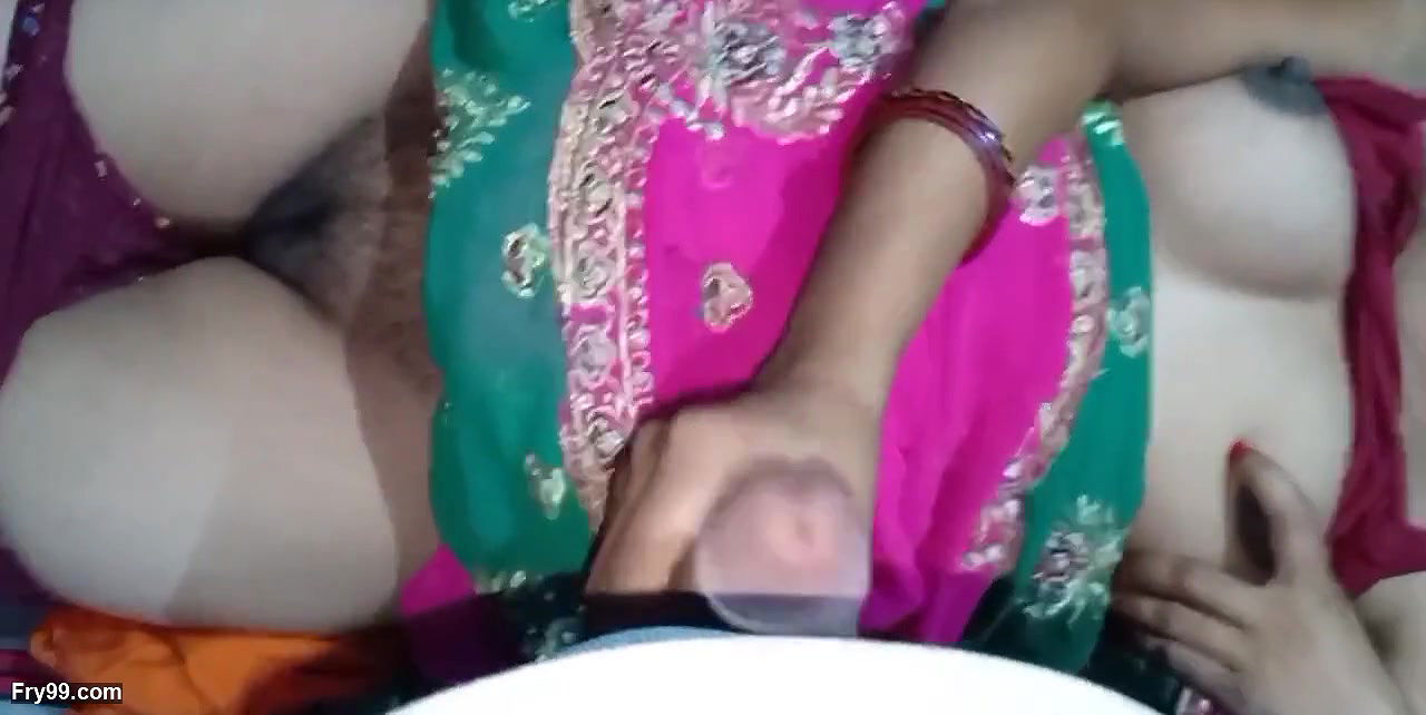 Bhabhi ko garam karke chut ka paani nikal kar choda