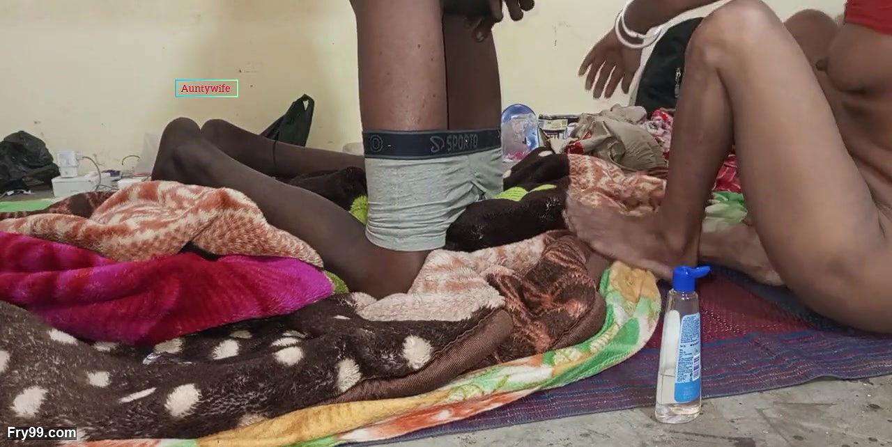 Aunty had brought condom then after wearing condom got fucked during time