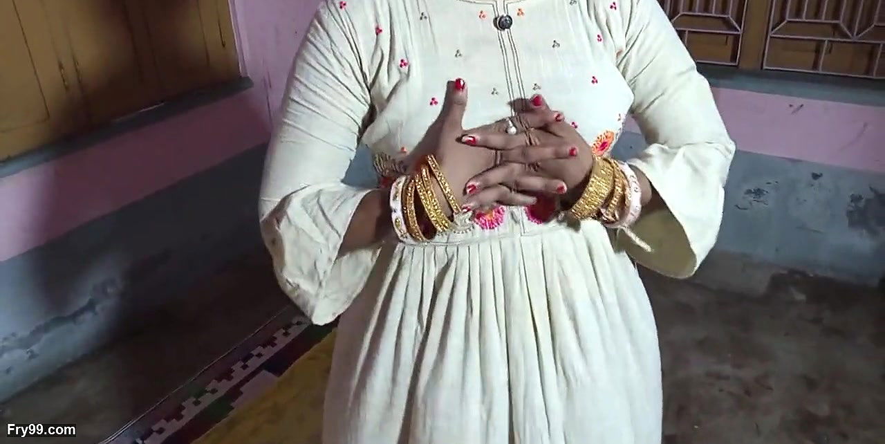 Ajanabi Pani Peene Ghar Andar Aya Or Mujhe Chod Ke Chala Gya