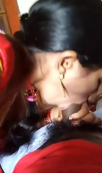 Cheater bhabhi quickly blowjob