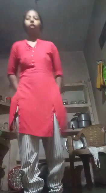 Desi Girl Showing