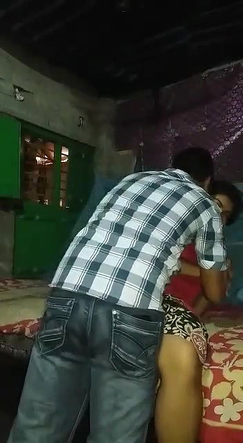 Chubby Bhabhi Having Affair with Husband friend