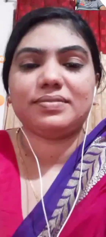 Sexy Married Bhabi Showing