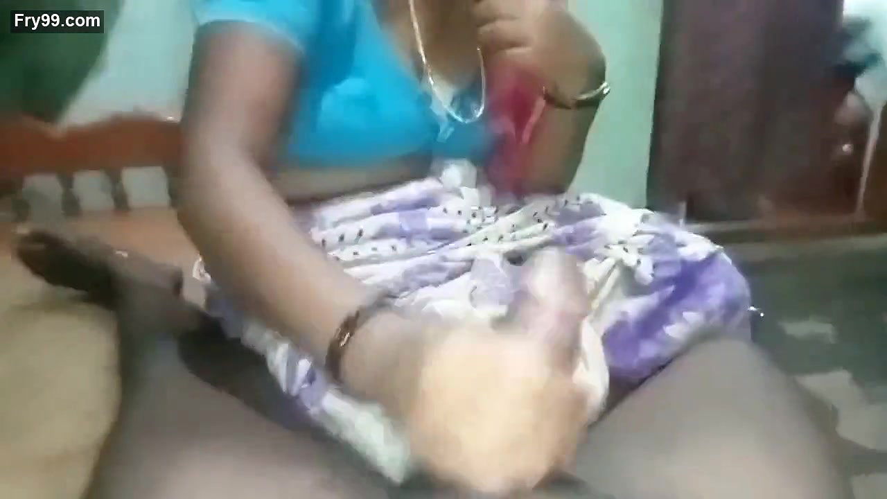 Desi kerala aunty blowjob in unkle coock