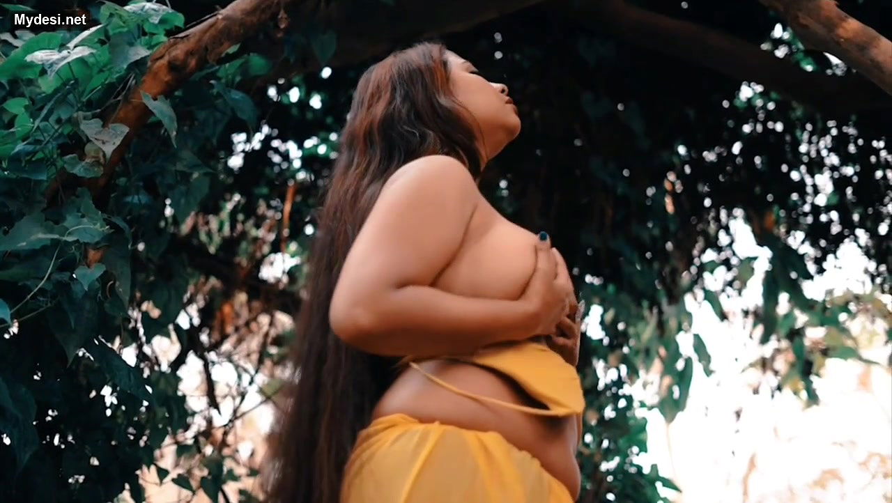Parna Nude Saree photoshot video1