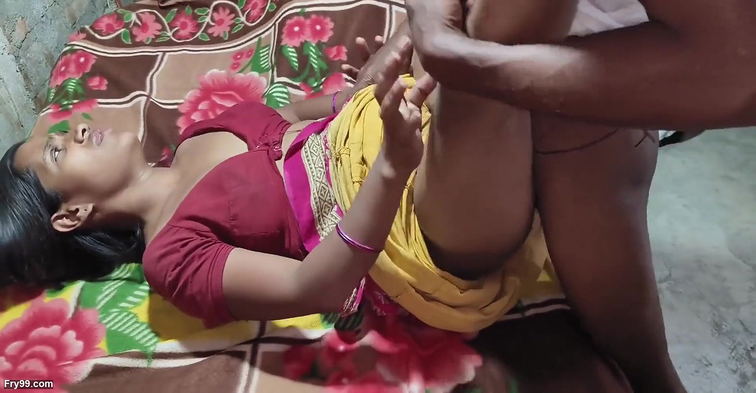 Indian Deshi Village Hot Girl Sex in Home