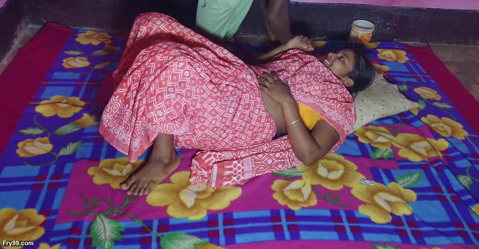 NEW HOT VILLAGE GIRL SEX IN HOME