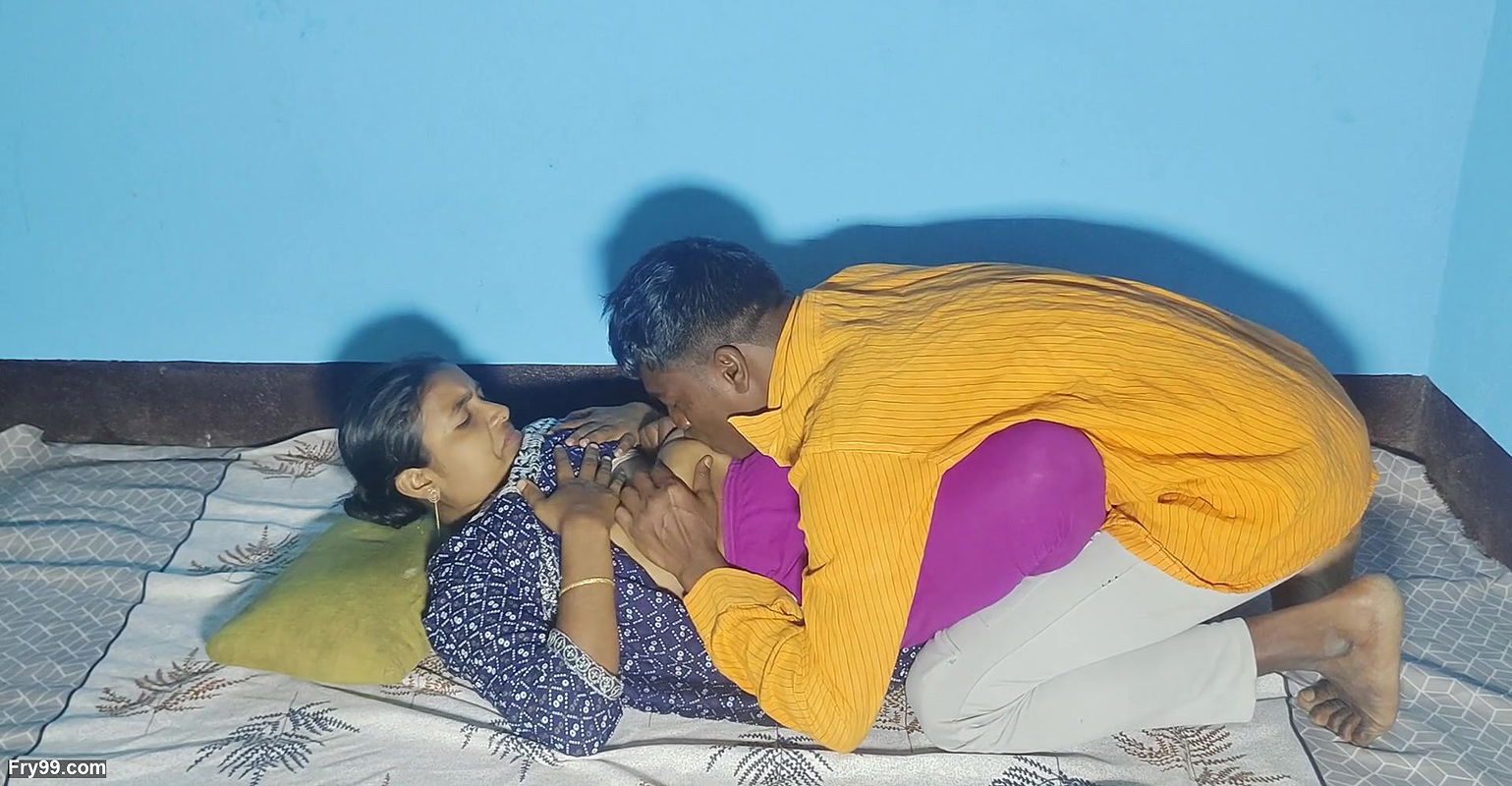 NEW DESHI BHABHI SEX VIDEO IN HOME