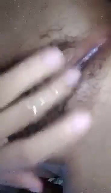 Beautiful girl cumming
