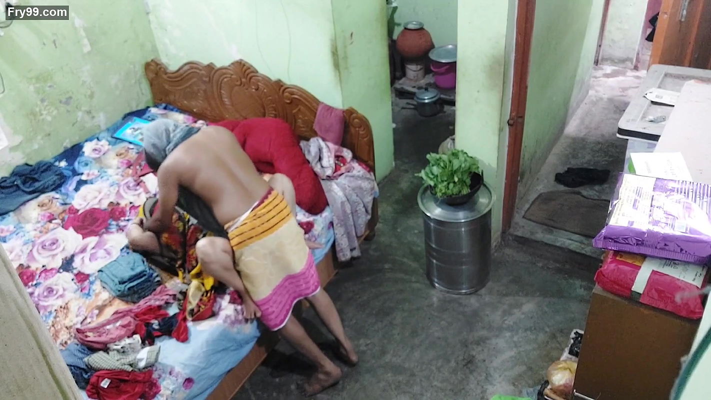 Pados ke devar ne sahu bhabhi ko choda