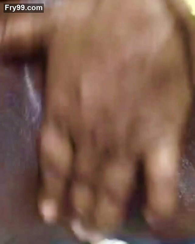 my wife showing pussy