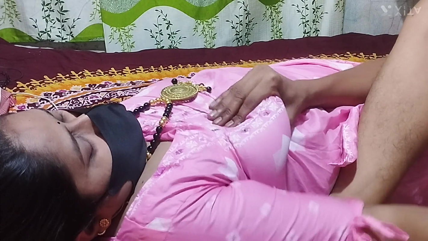 Hindu Boudi big boobs show