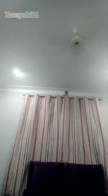 Desi girl fingering her tight pussy