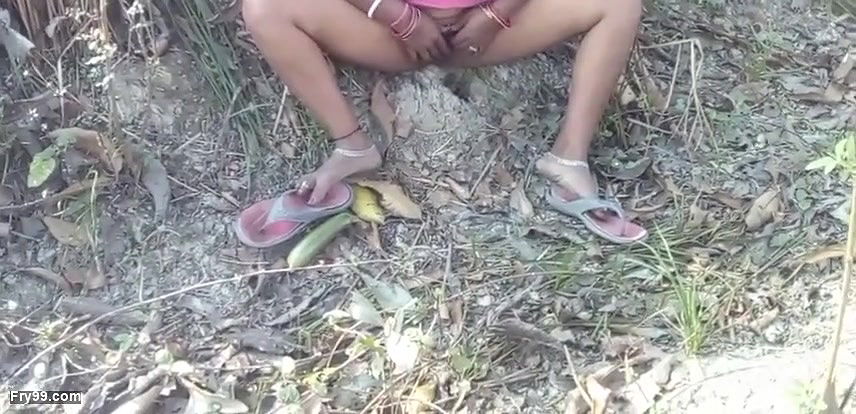 Tera pati nahi chudota hai kya bahut chudati