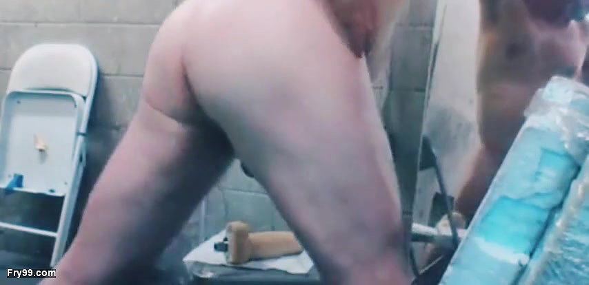 Pakistani patan man fucking a big black dildo