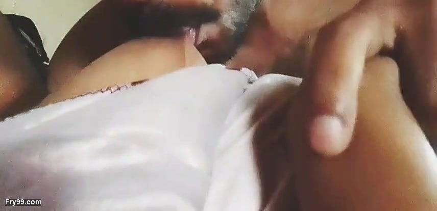 Malayalee Achayathi gets her Achayaan sucking her nipples and making her feel good