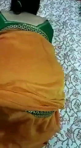Saavi bhabhi saari removing