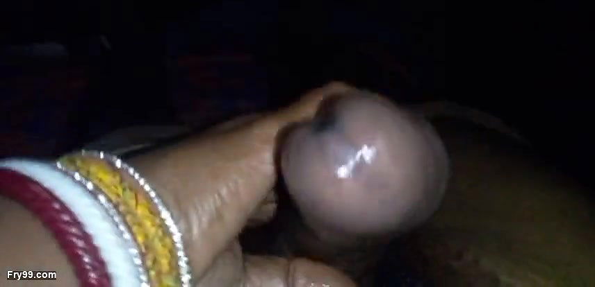 Lund se khel rahi hu fir chut marwaungi