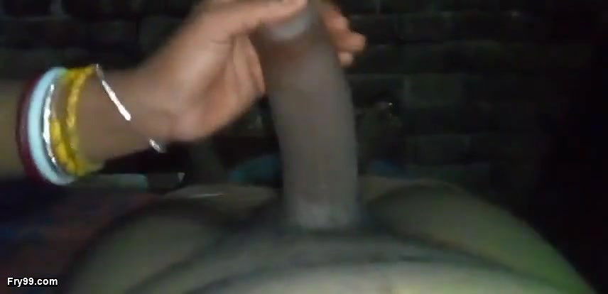 Kuttiya lund ko masal kyu Rahi hai chut me le