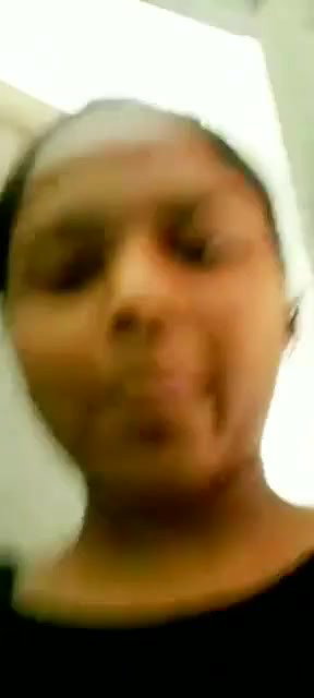Desi Girl Showing Boobs