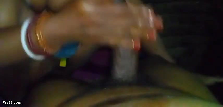 Bhabi ne apni chuchi ka dudh Piya