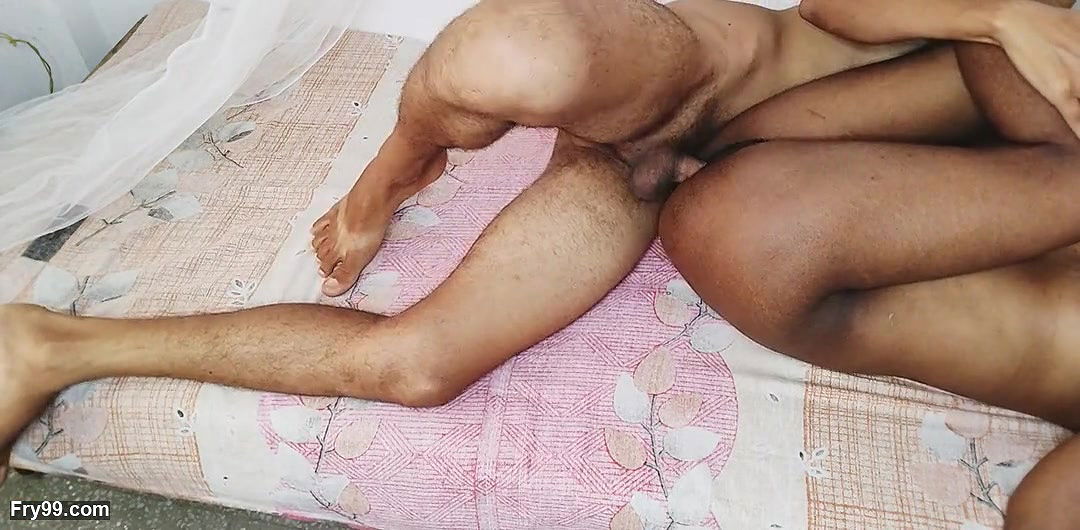 Newly married bhabi fucked by her devar in kitchen- Devar ne bhabi ke laakh mana karne pe bhi chod diya-tanya42