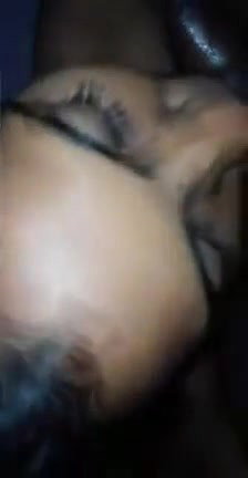 Desi sucker
