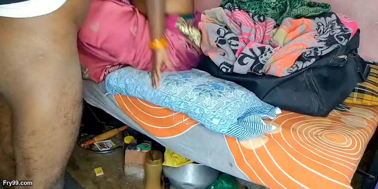 Sardi Se Mousam Me Chodne Me Bohat Maja Ata Hai