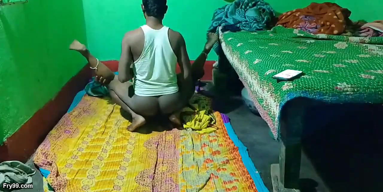 Malika Bhabhi Ji Ko PeLa Maje Se Raat Me Bohat Achha Laga