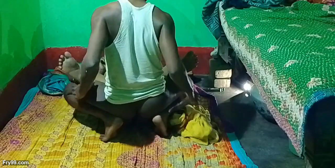 Malika Bhabhi Ji Ko PeLa Maje Se Raat Me Bohat Achha Laga