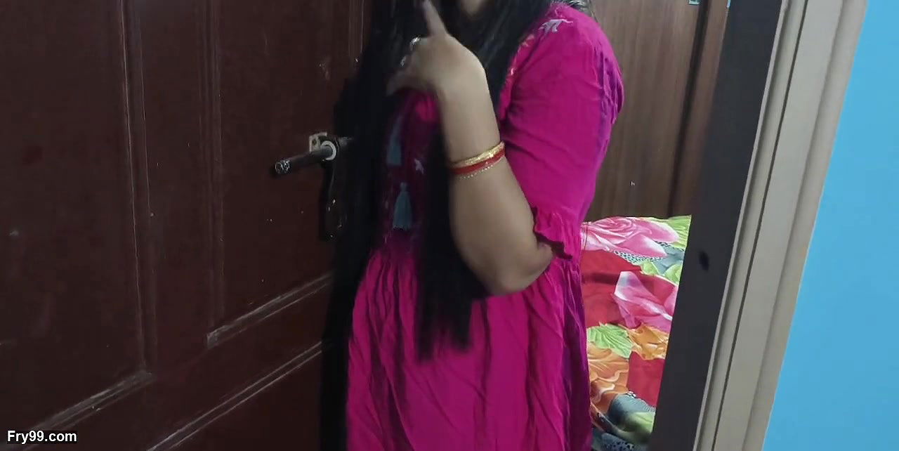 Indian Desi girl tight pussy Sex video, Desi girl xxx video (Hindi audio)