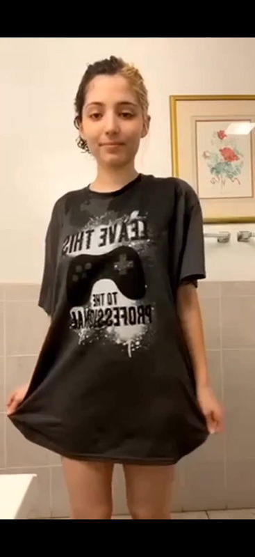 Cute girl exposing her Nude curvy Ass, boobs and pussy for lover