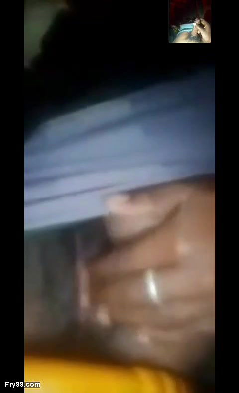 My girlfriend video call me dikhaya chut