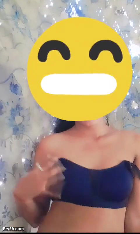 Indian girl first video solo masturbating