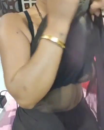 Telugu housewife Gomathi slowly exposing her nipples
