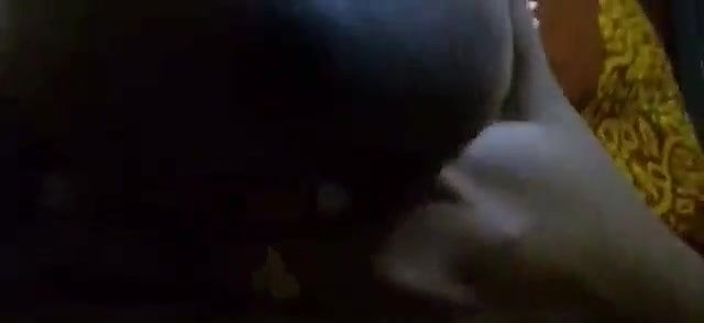 Desi bhabi really big boobs