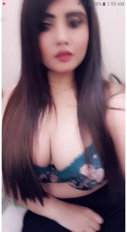 Beautiful Bigboob Sexy Paki Girl Mehak Rajpoot